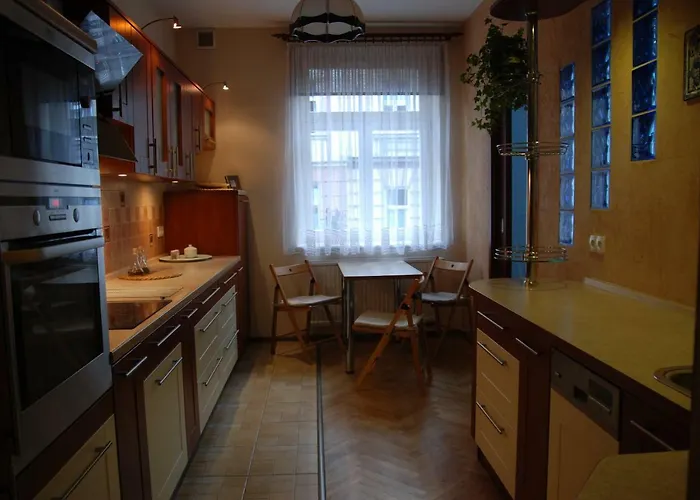 Excellent With Balcony アパート *